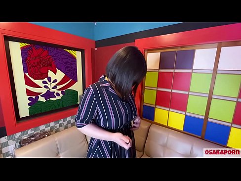 ❤️ Cutie Japanese pẹlu awọn omu nla ṣe baraenisere pẹlu awọn nkan isere ibalopọ ati pe o ni orgasm kan. O sọrọ ninu ifọrọwanilẹnuwo kan nipa iriri onibaje rẹ. Awọn ori omu nla ati obo ti o ni irun ti n kerora. Osaka onihoho ☑  si wa ❌❤